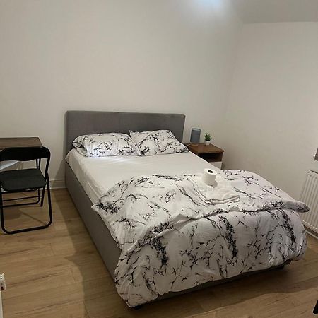 Deluxe Double Bedroom Manchester Exterior photo
